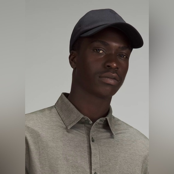 Lululemon Commission Long-Sleeve Shirt
Size L
Color: Mossy Green/Grey - Picture 9 of 10